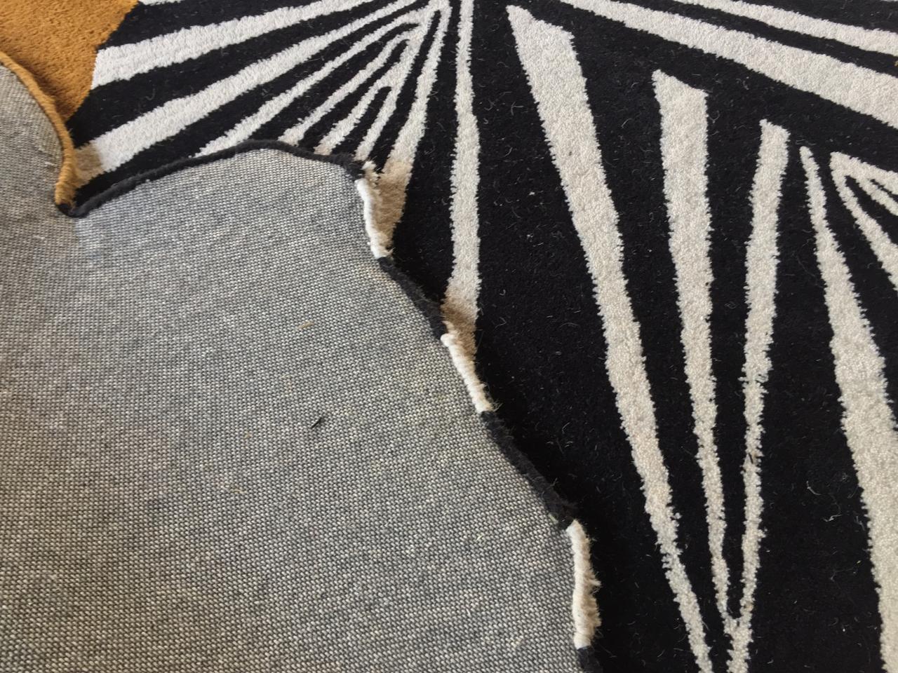 Primium Hand tufted rugs carpets size 5×8