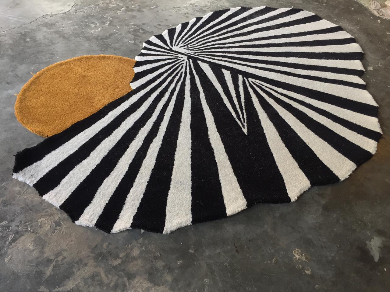 Primium Hand tufted rugs carpets size 5×8
