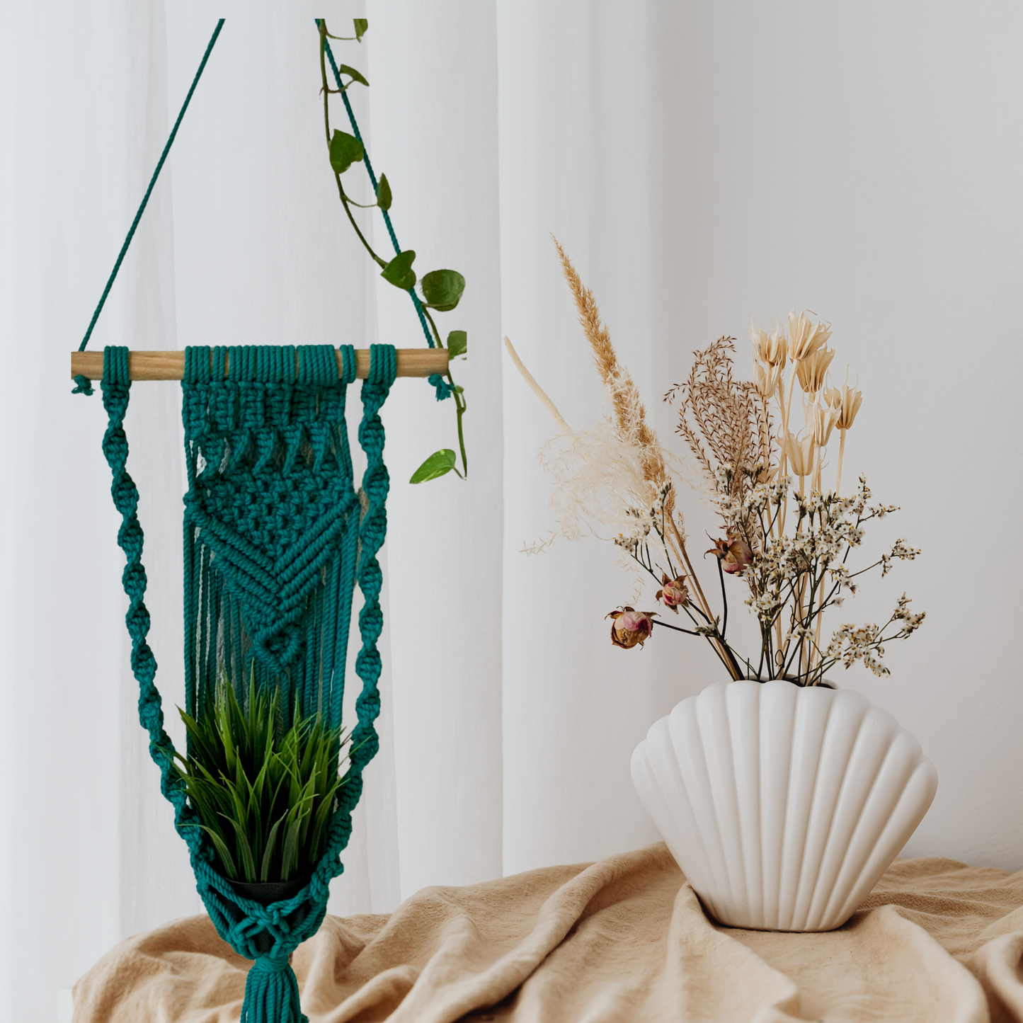 EASY KNOTS - Macrame Plant Hanger - Green