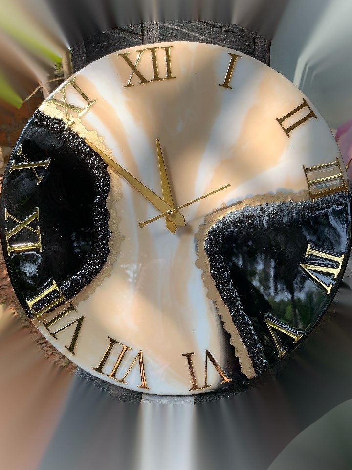 resin wall clock