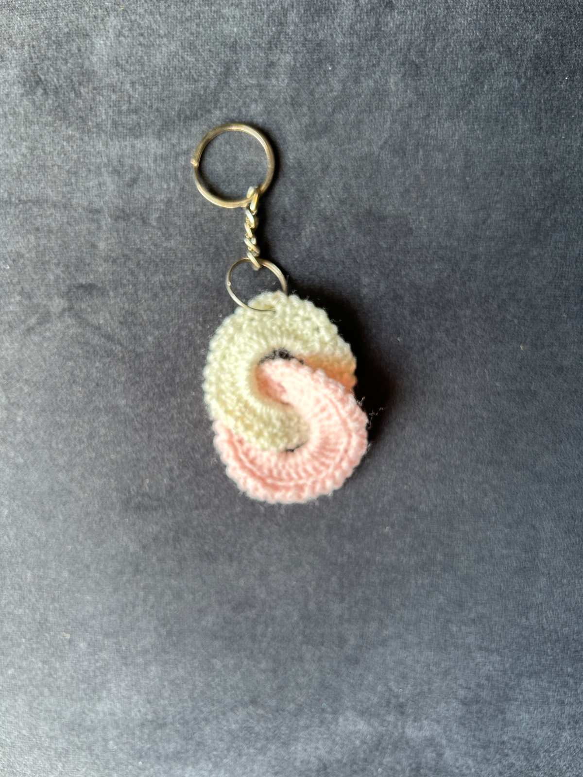 Loop rings key chain