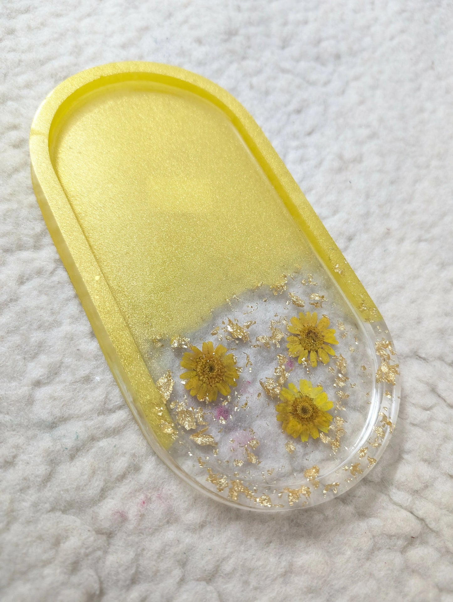 Resin Oval Trinket Tray with Flower | Resin Tray | Resin Tray with Pressed Flower & Golden Flakes