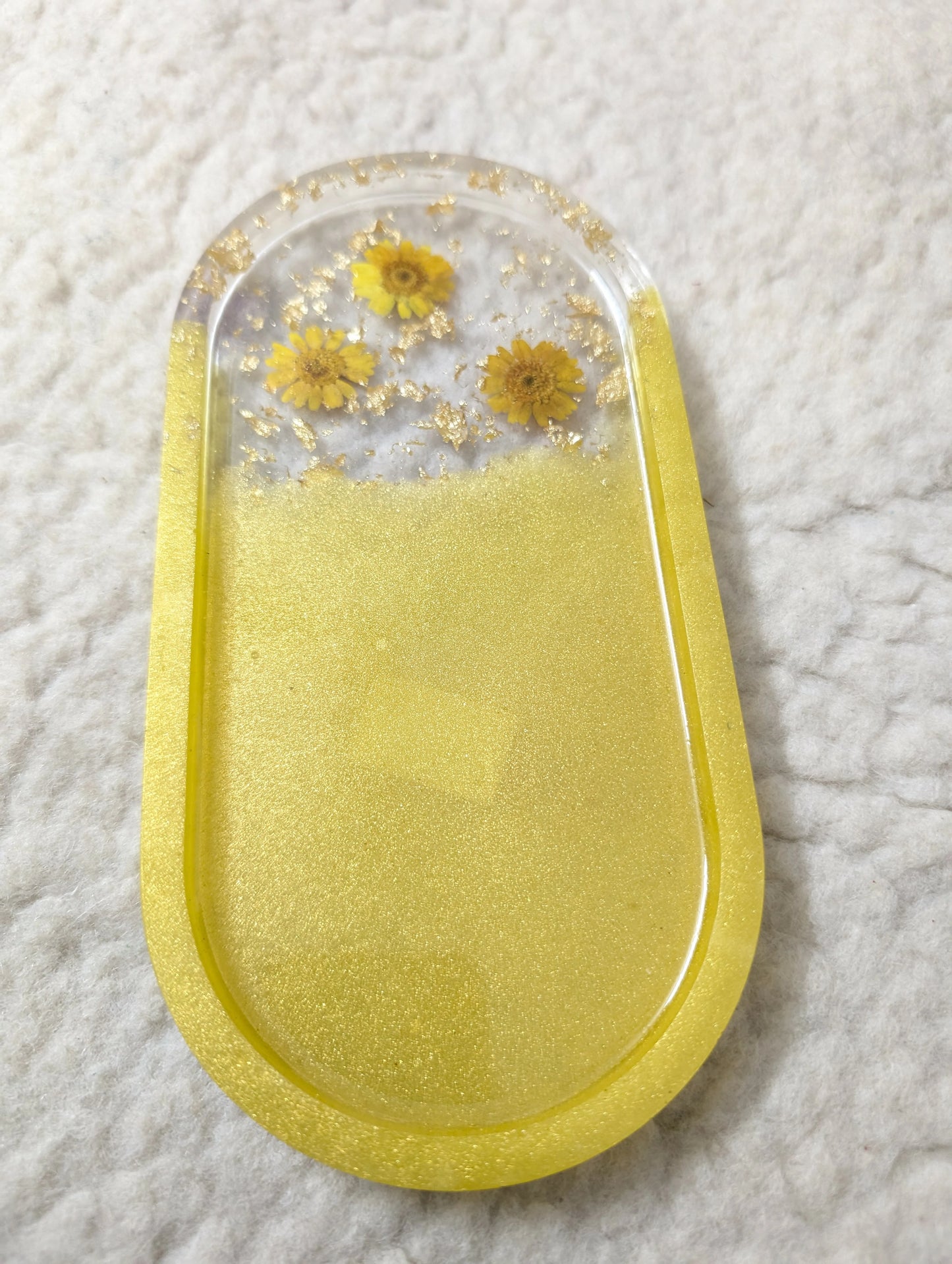 Resin Oval Trinket Tray with Flower | Resin Tray | Resin Tray with Pressed Flower & Golden Flakes