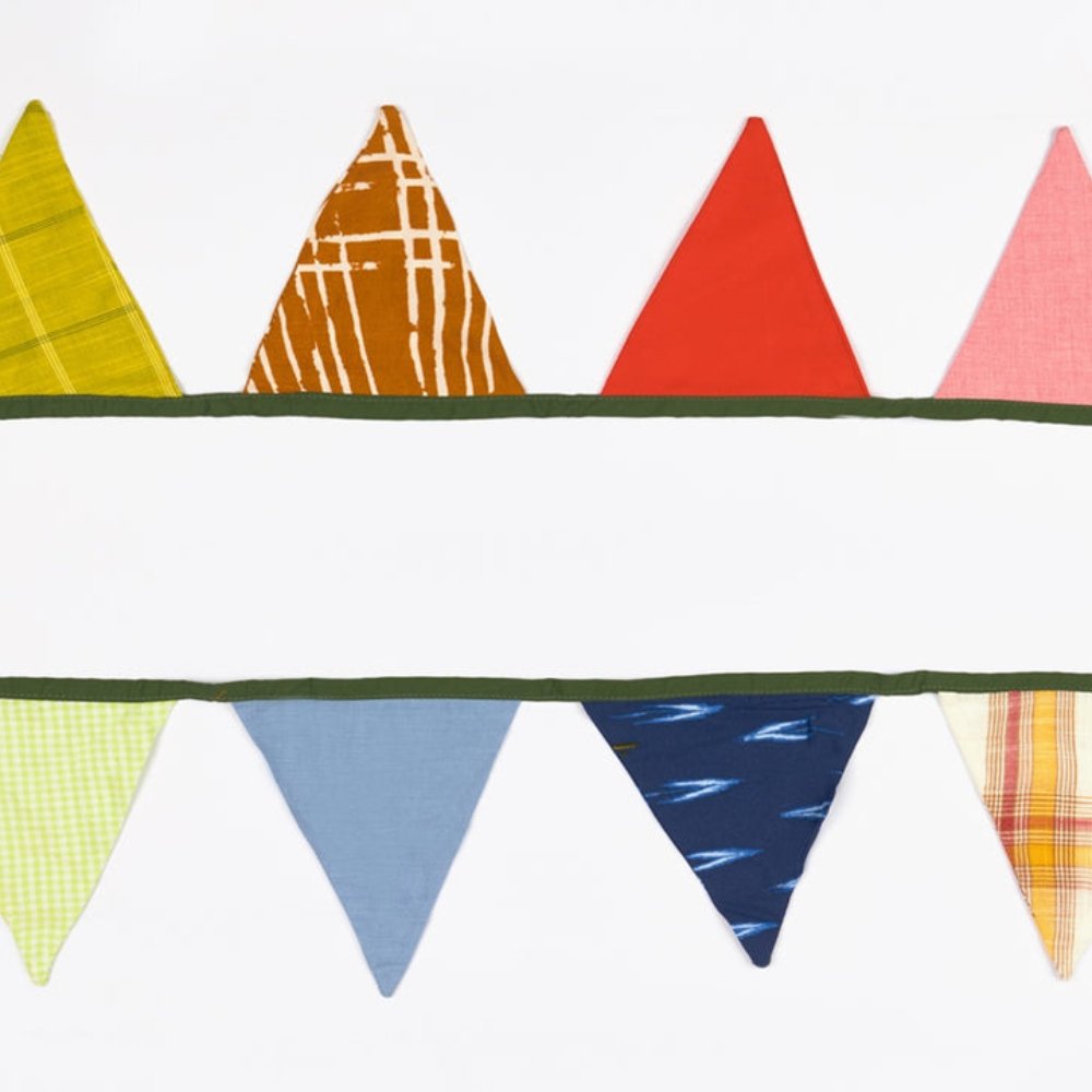 Rainbow Buntings - Kreate- Wall Decor