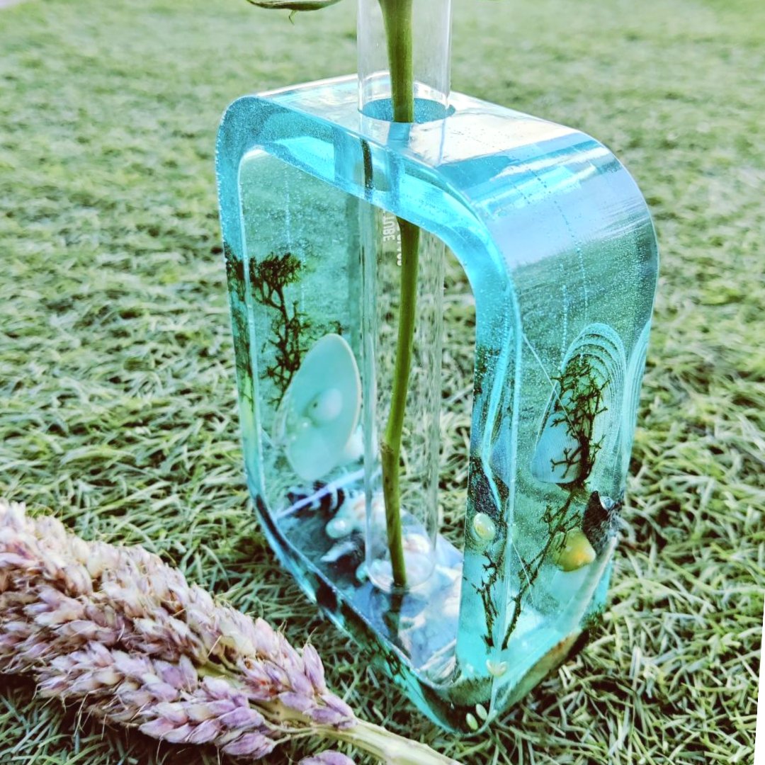 Resin Flower Vase - Kreate- Table Decor