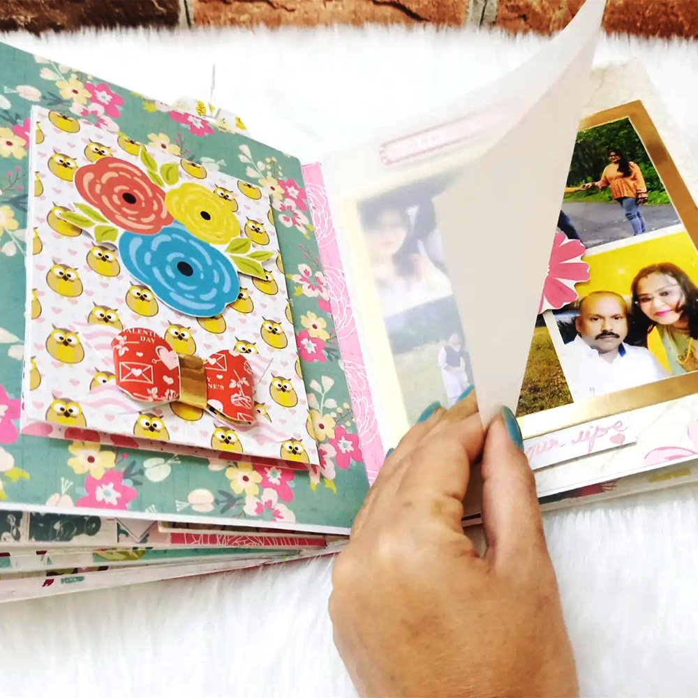 Scrapbook - Mr. & Mrs. - Kreate- Scrapbook