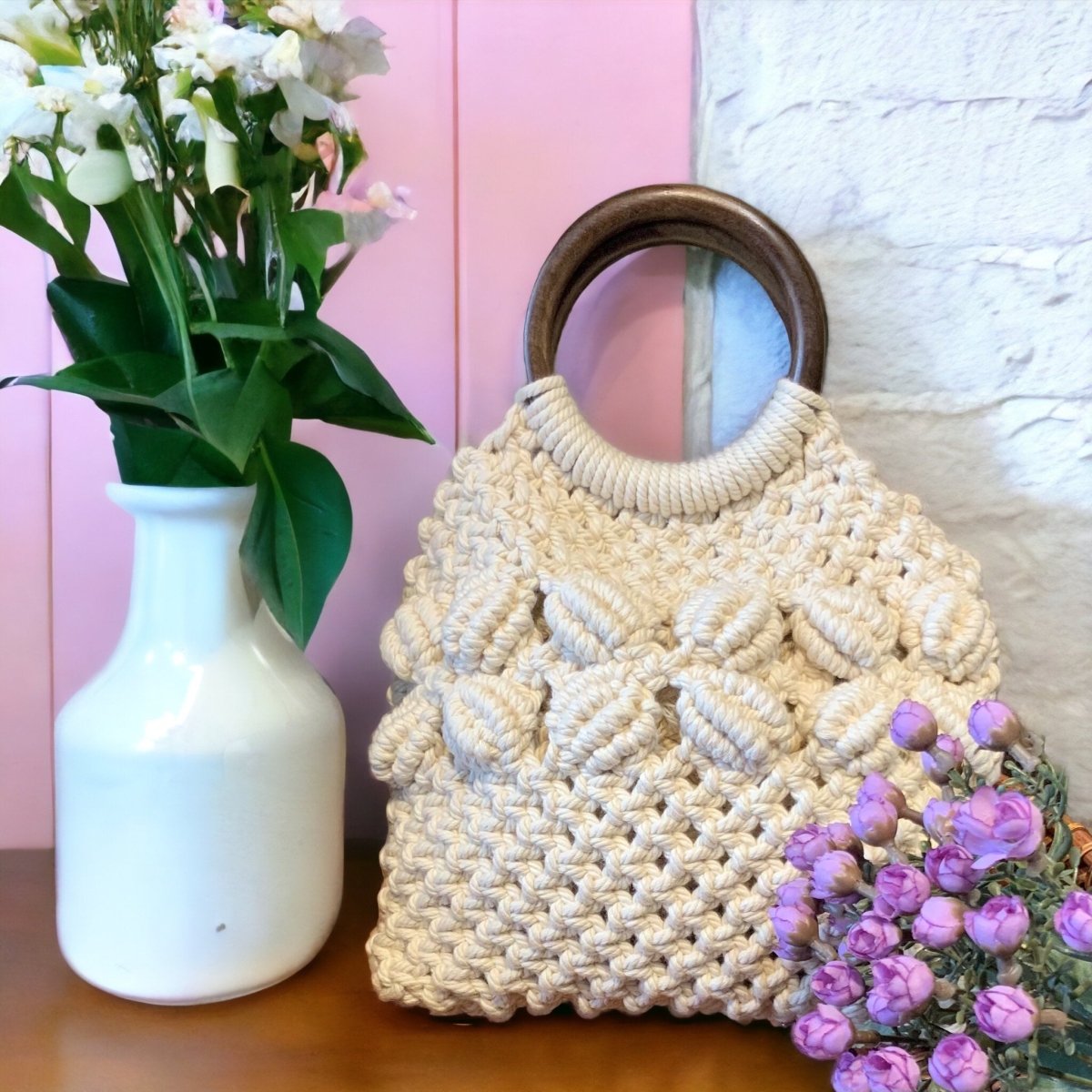 Shell Knots - Macrame Shell Purse with Wooden Handles - Kreate- Purse & Handbags