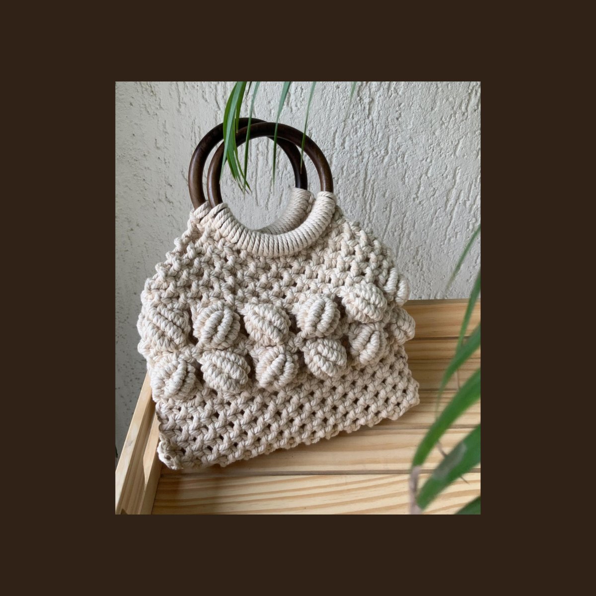 Shell Knots - Macrame Shell Purse with Wooden Handles - Kreate- Purse & Handbags