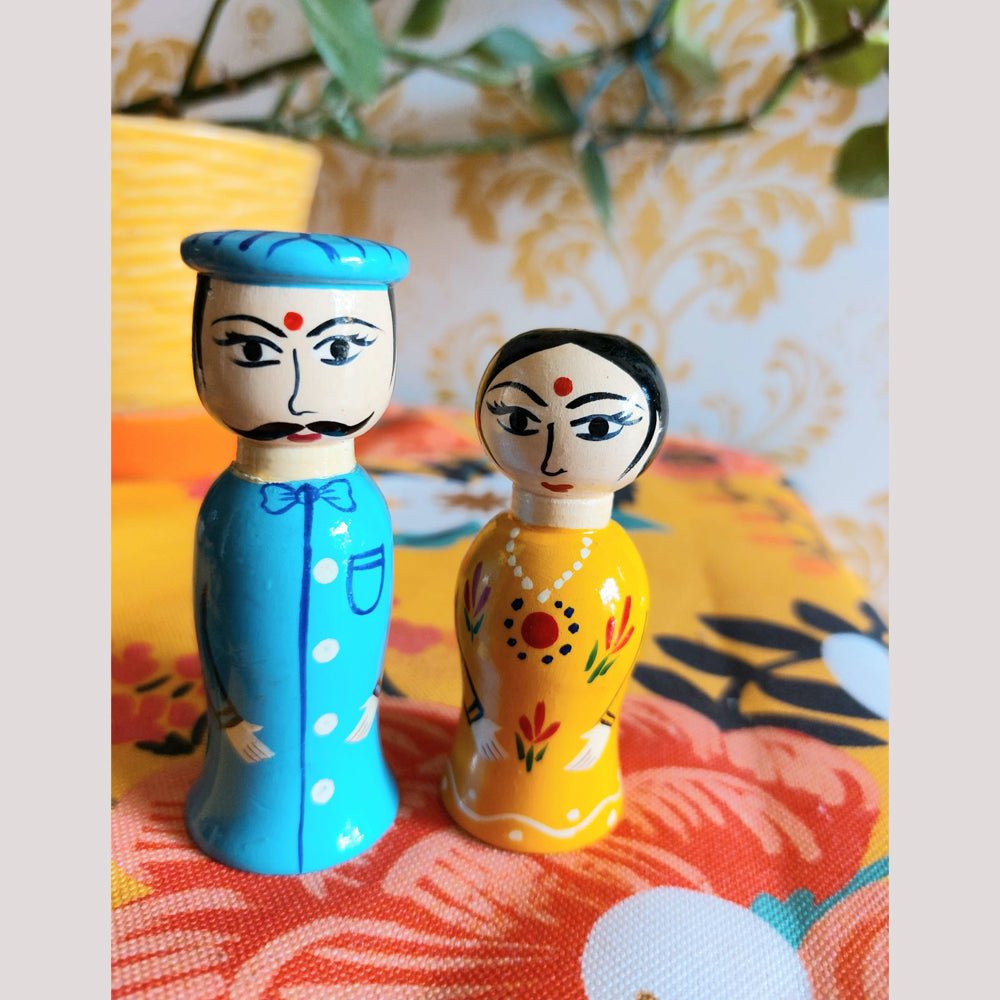 Siragugal Channapatna Finger Size Couple Dolls - Kreate- Table Decor