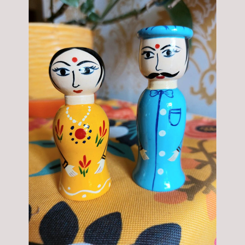 Siragugal Channapatna Finger Size Couple Dolls - Kreate- Table Decor