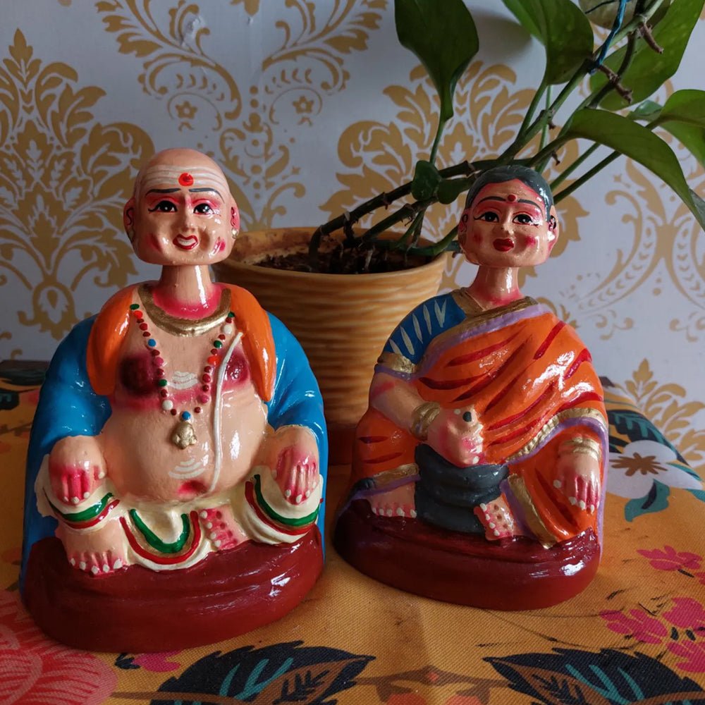 Siragugal Dancing Doll - Old Couple - Kreate- Table Decor