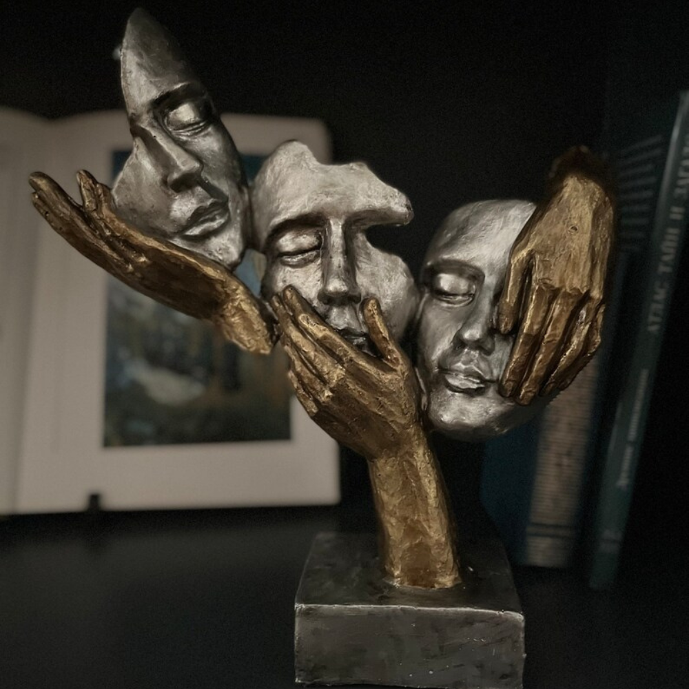 Hand-Face Statue (Modern-Art)