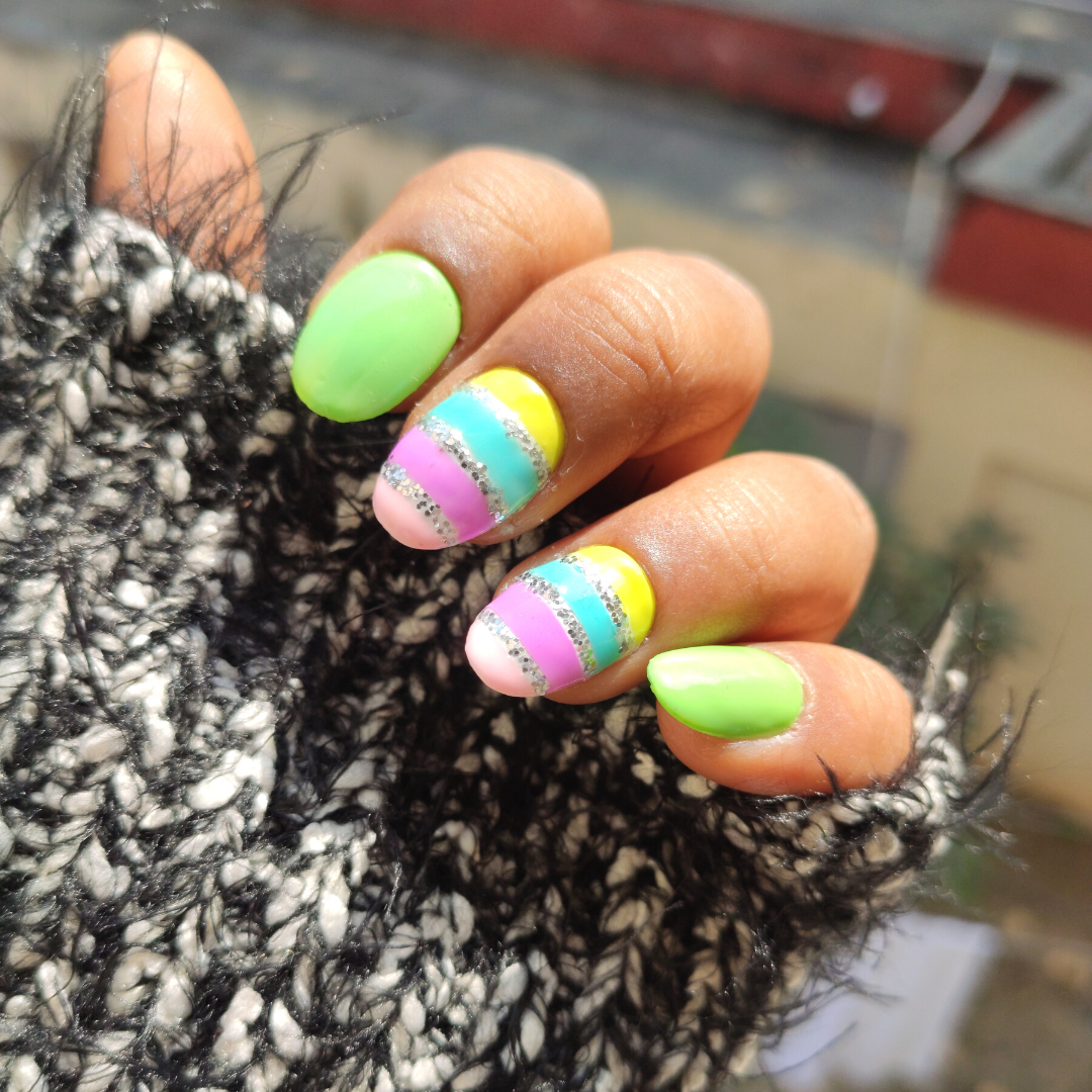Multi-Colour Oval Nail Strips