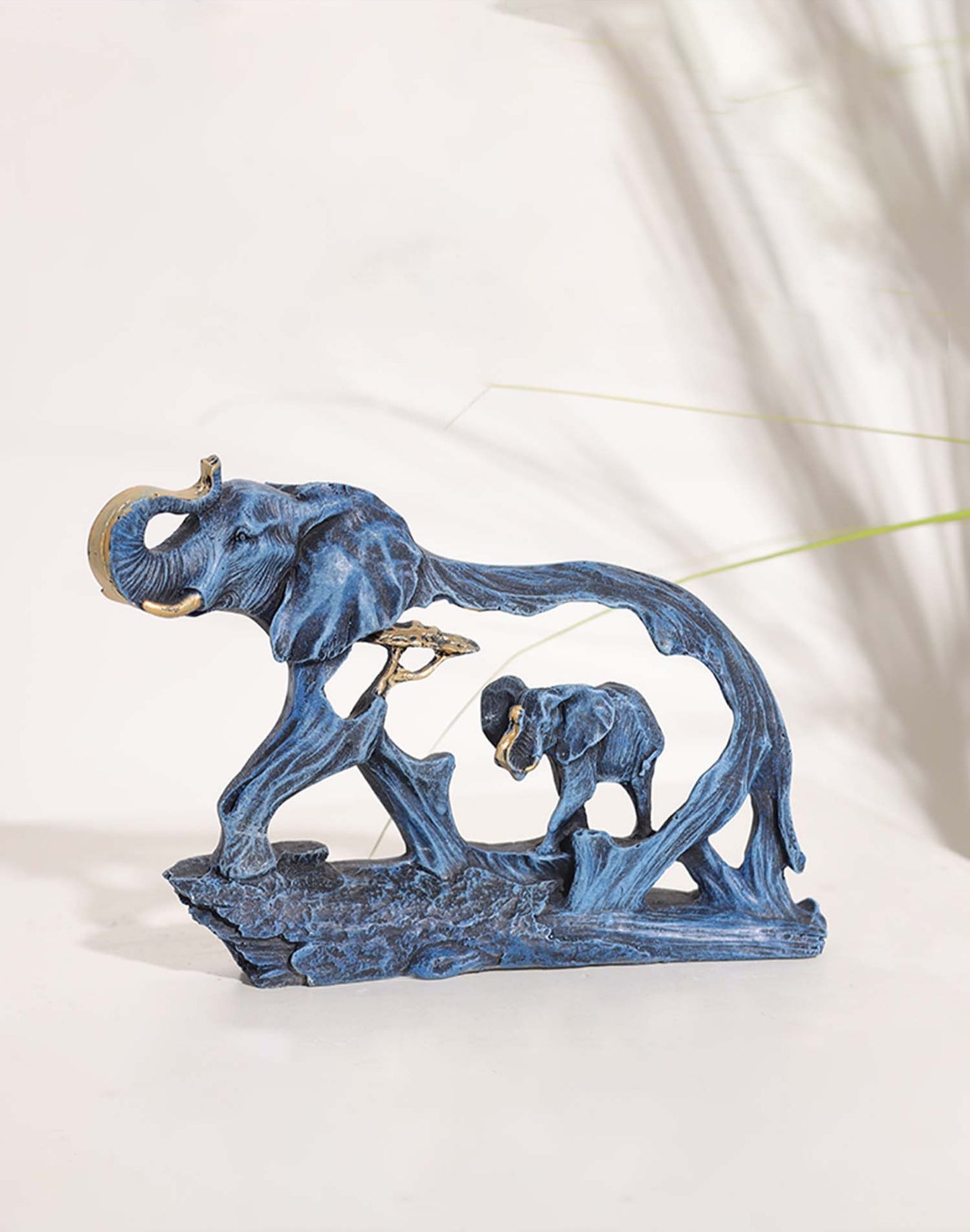 Elephant With Baby Showpiece