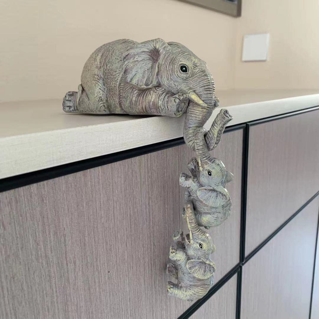 Elephant Family Showpiece