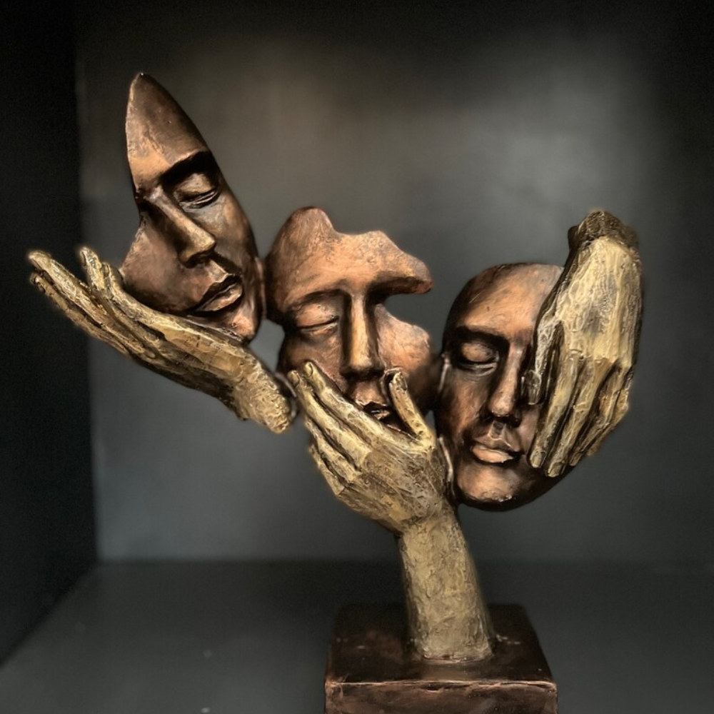 Hand-Face Statue (Modern-Art)