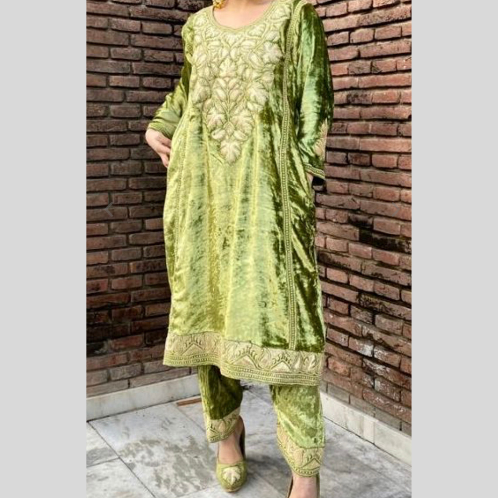 Heavy Embroidered Pure Makhmal Phiran With Zardozi Tilla