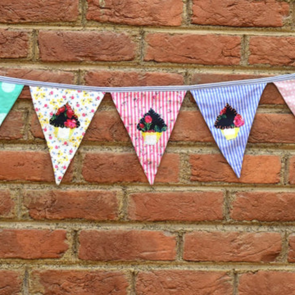 Cuppy Cake Buntings