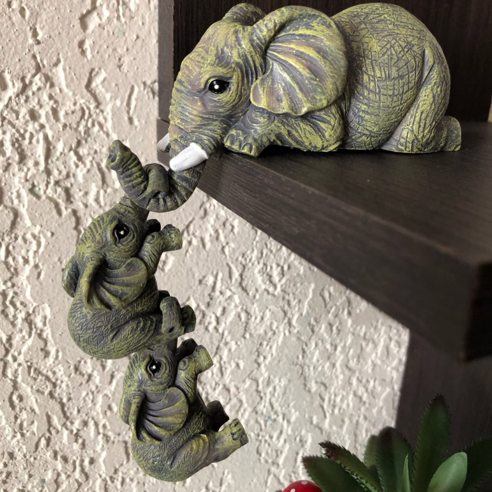 Elephant Family Showpiece