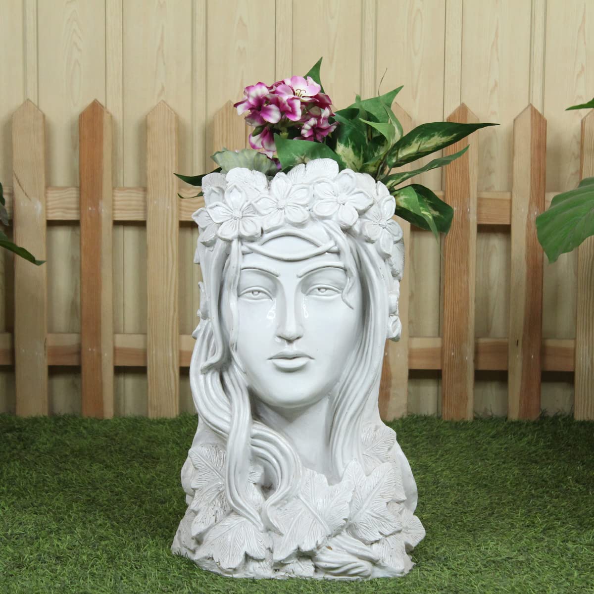 
                  
                    Lady-Face Planter Pot
                  
                