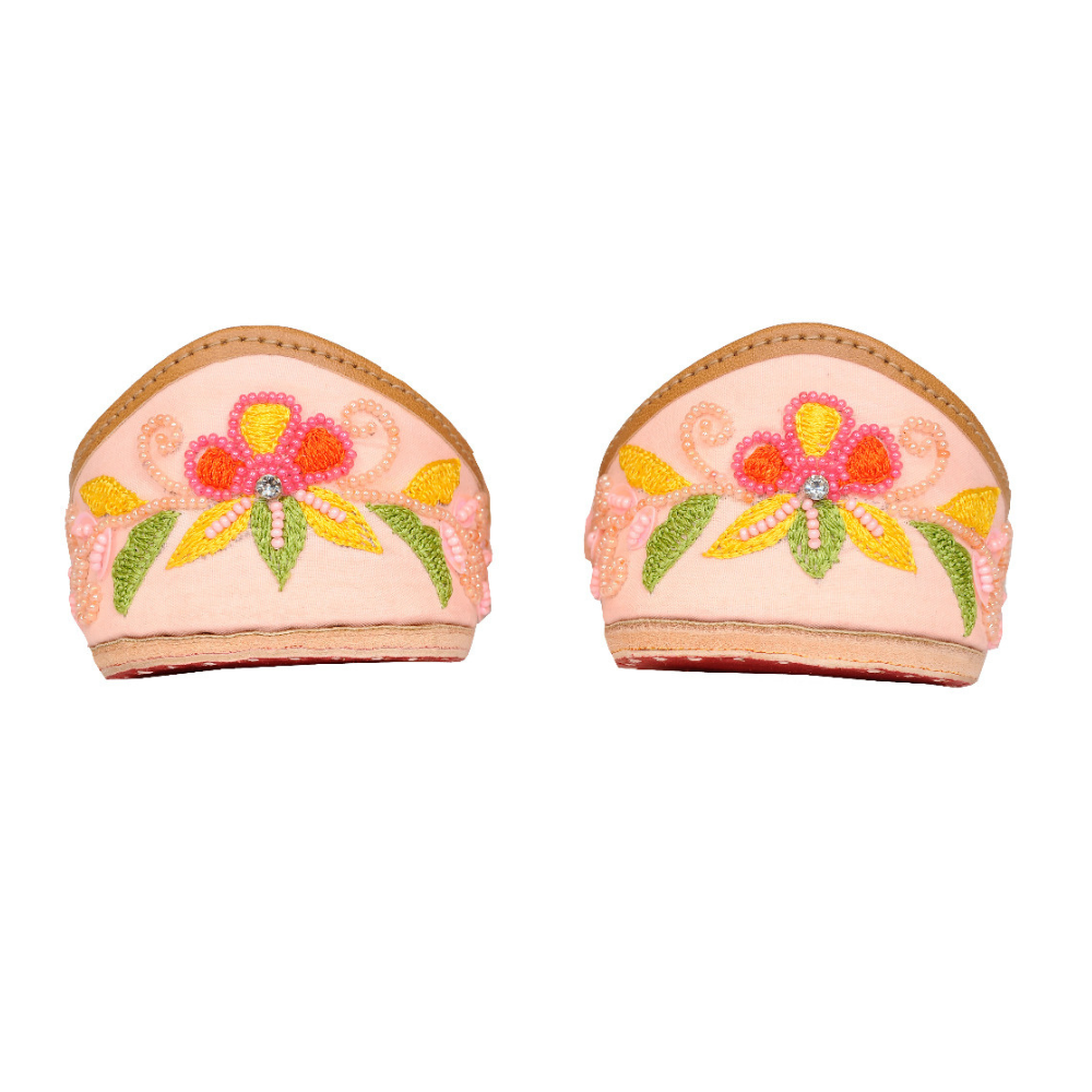 Handcrafted Juttis