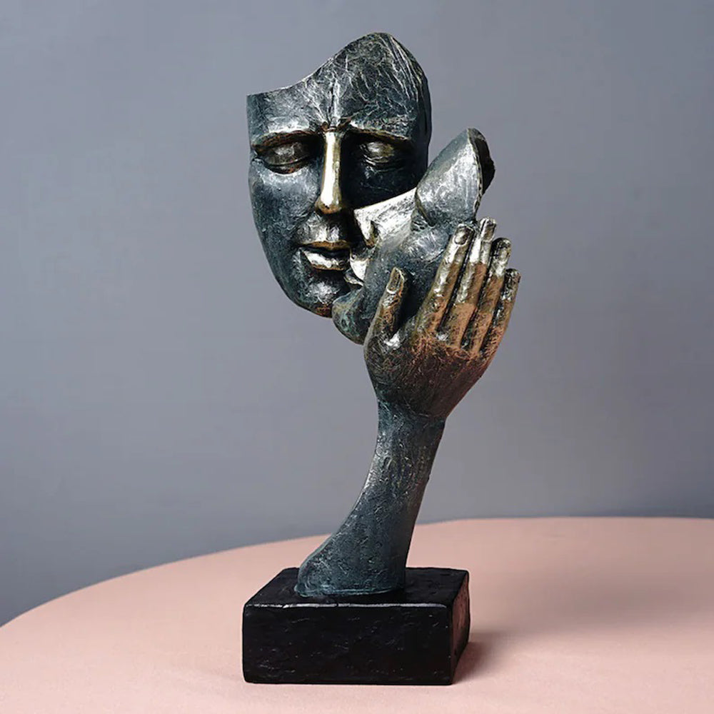 Hand-Faces Statue (Modern-Art)