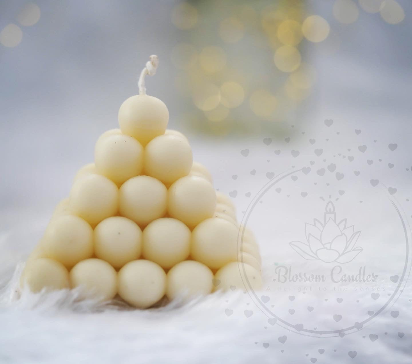 Pyramid Bubble Candle - Kreate