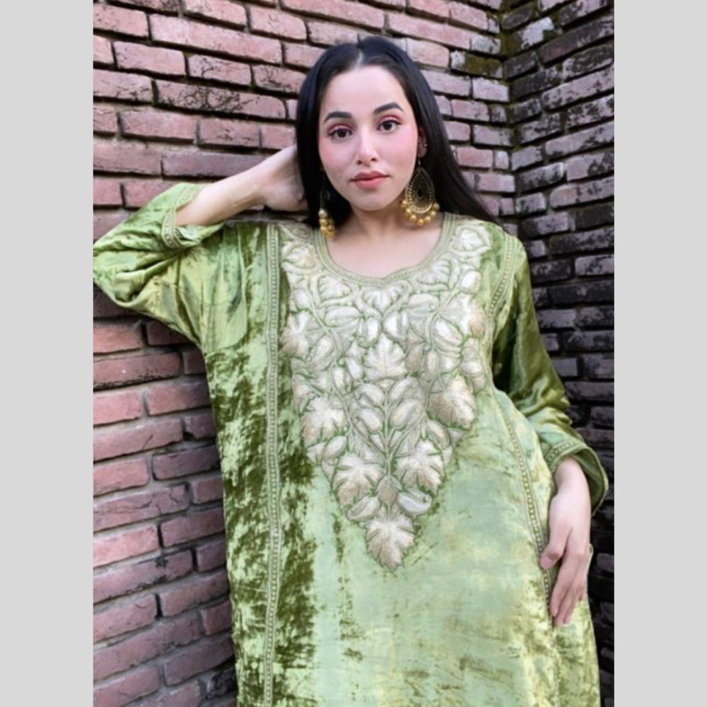 Heavy Embroidered Pure Makhmal Phiran With Zardozi Tilla