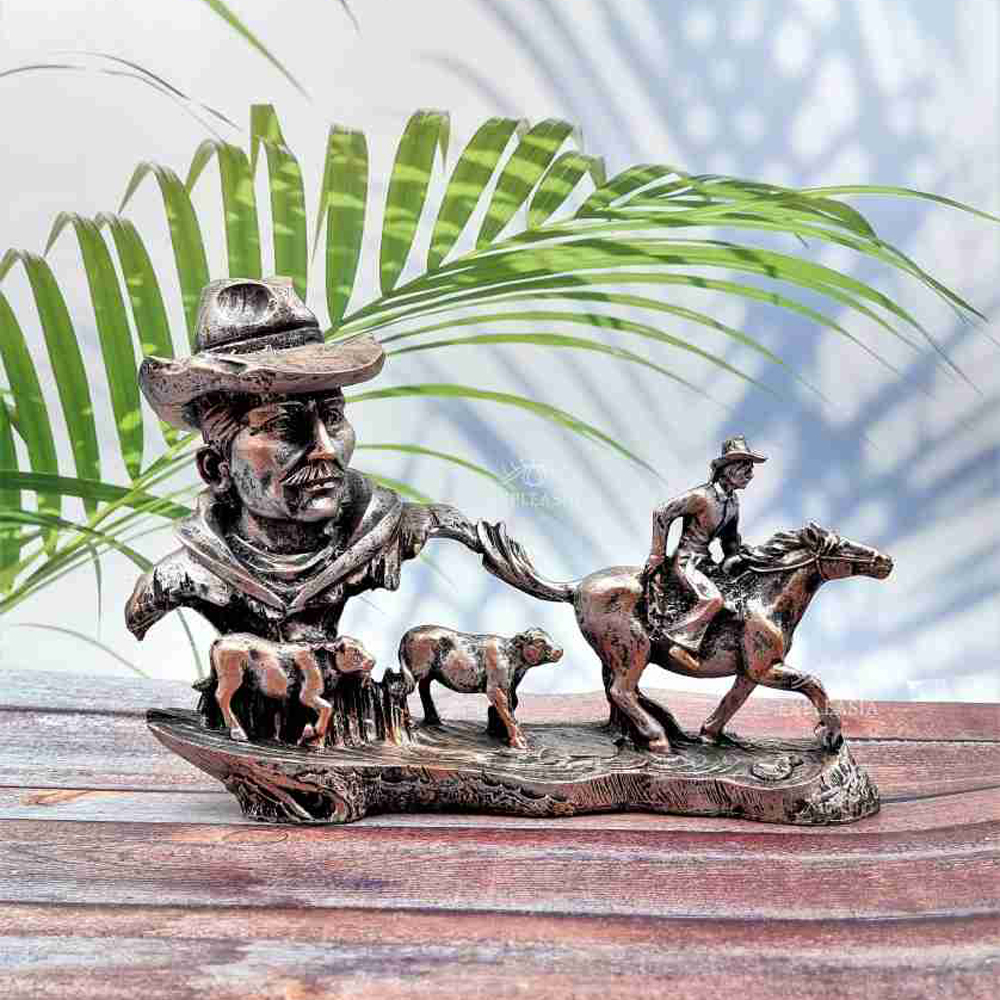 Captain Cowboy Showpiece