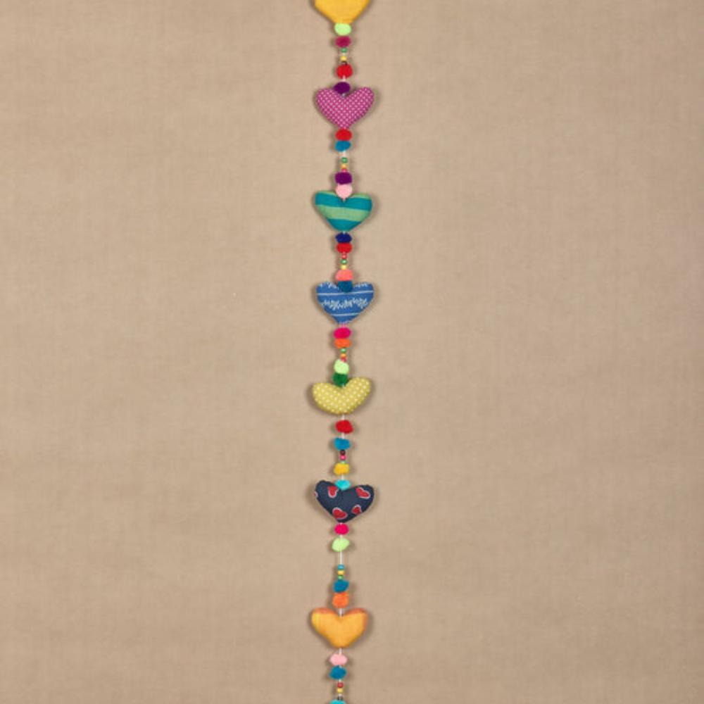 Use Me Works Hearty Pom-Pom Sring