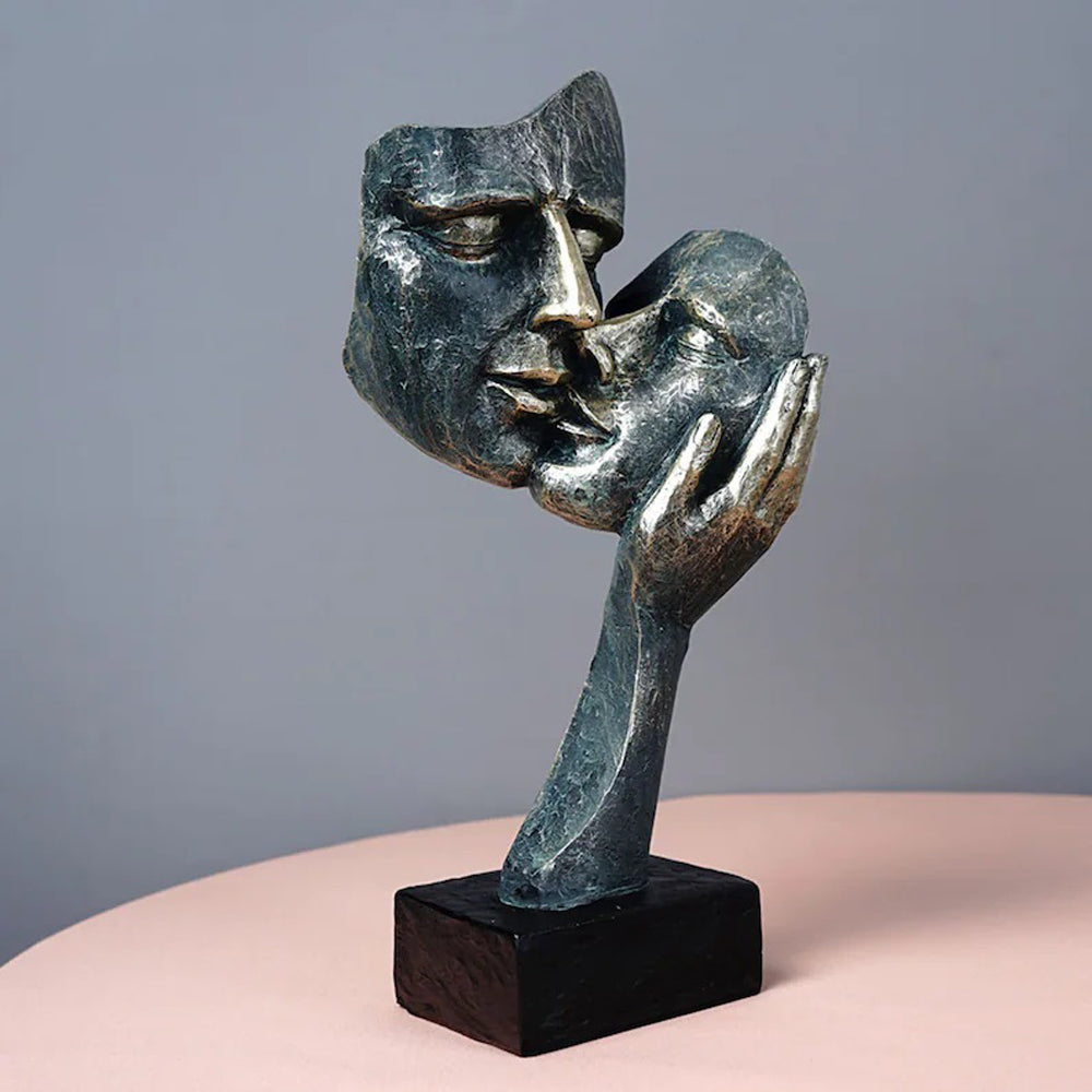 Hand-Faces Statue (Modern-Art)