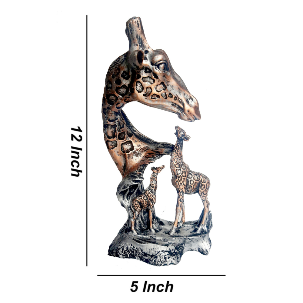 Giraffe Showpiece