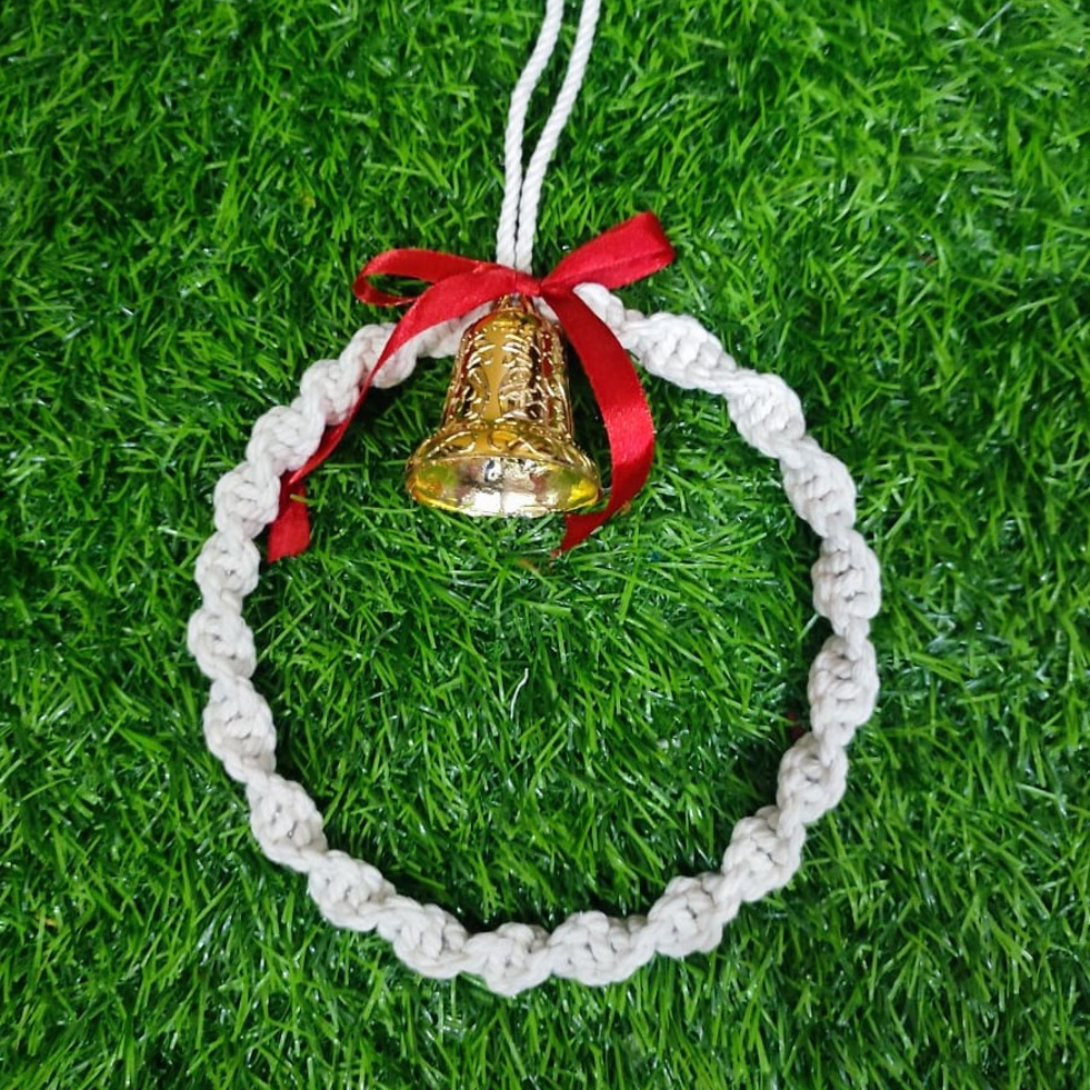 Macrame Christmas Wreath (White)