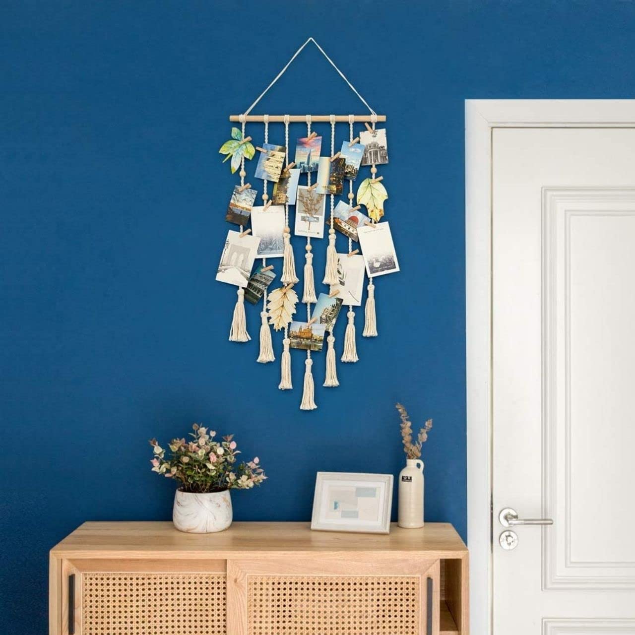 ecofynd Macrame Picture Organizer with 20 Wooden Clips