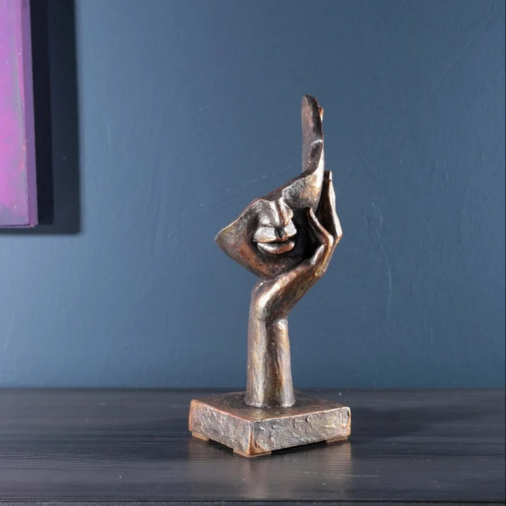 Hand-Face Statue (Modern-Art)