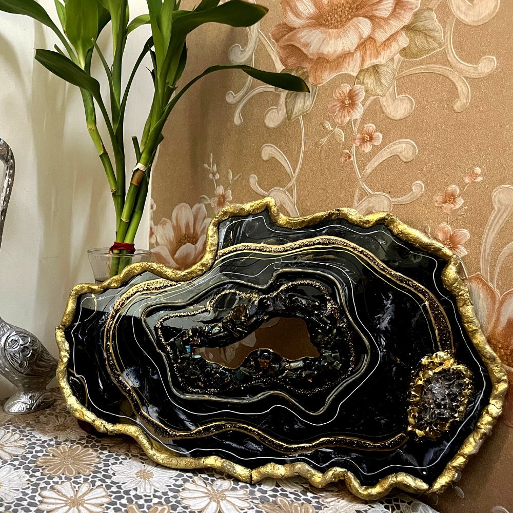 Geode Resin Showpiece