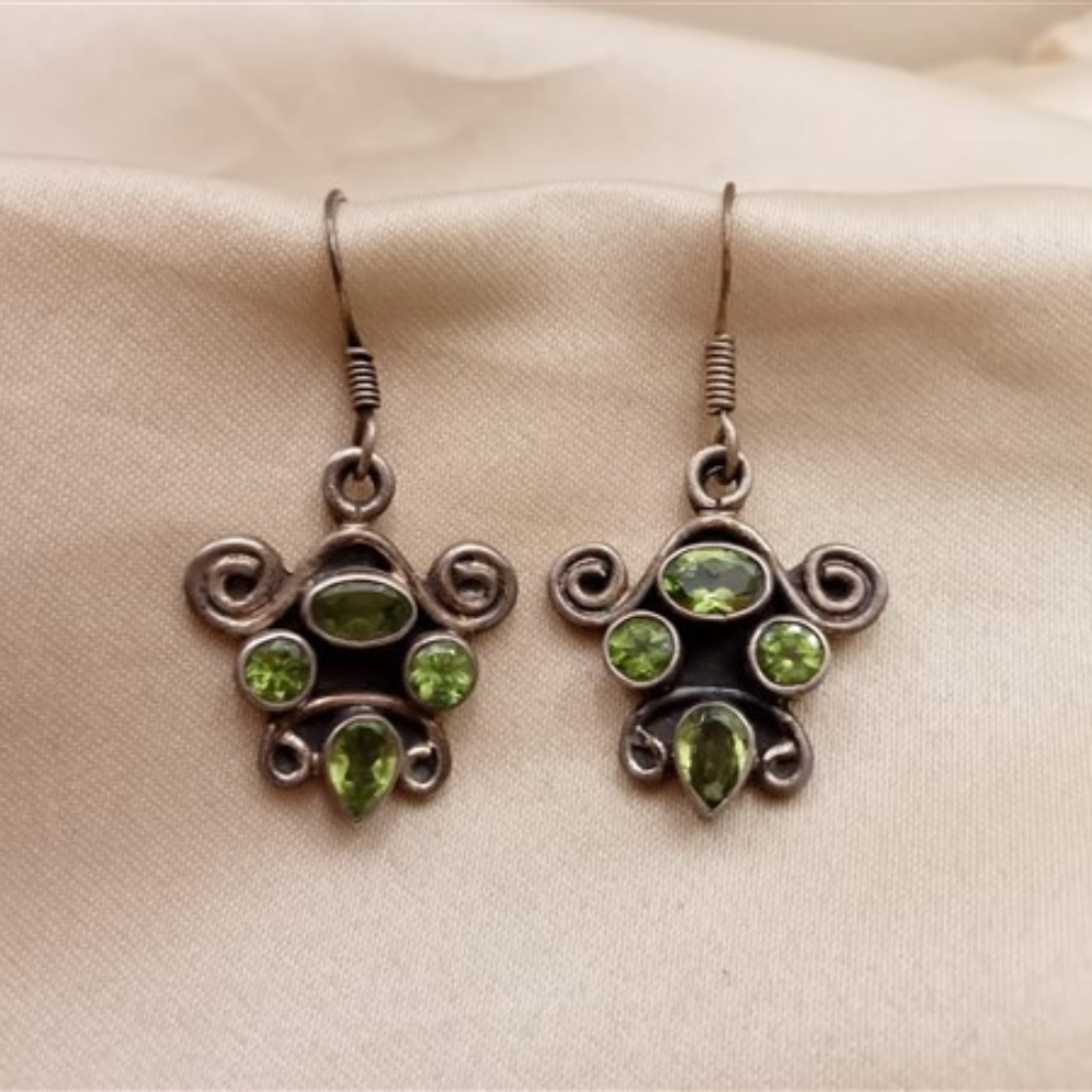 Cutstone Earrings
