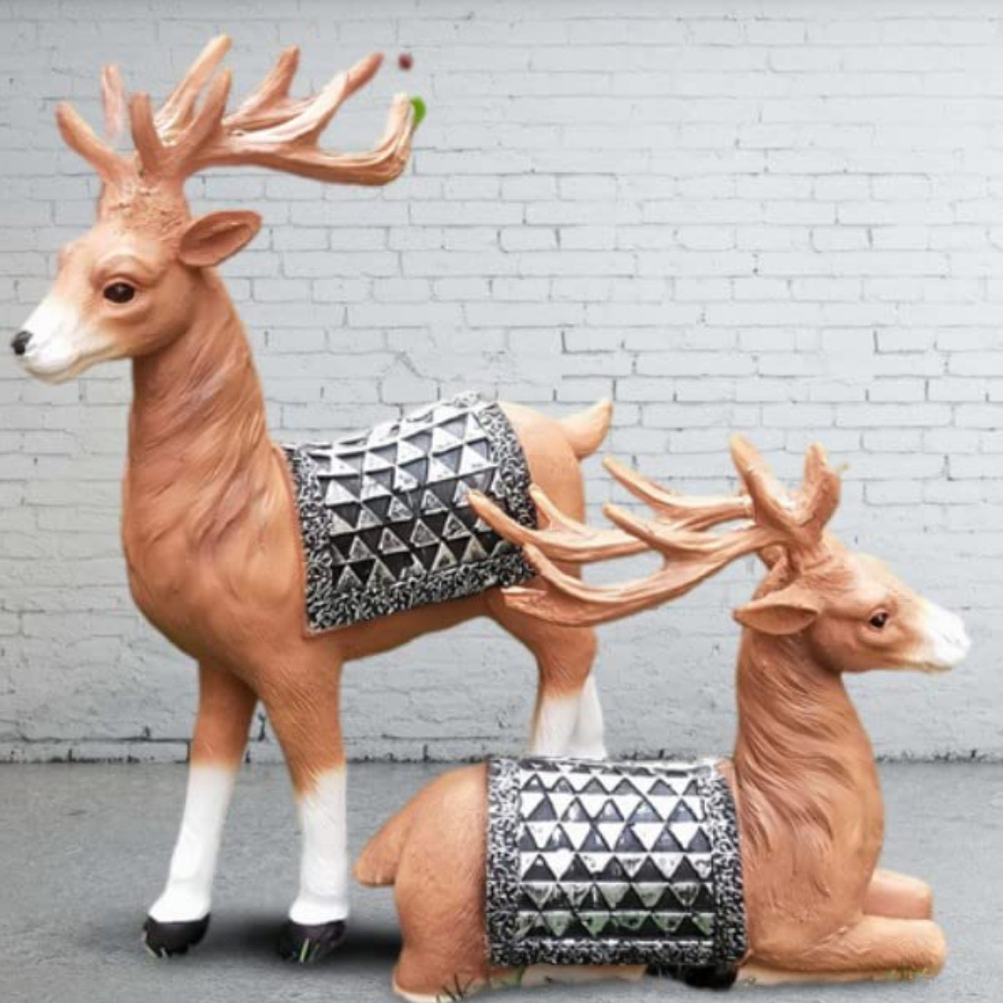 Deer Pair Showpieces (Set of 2)
