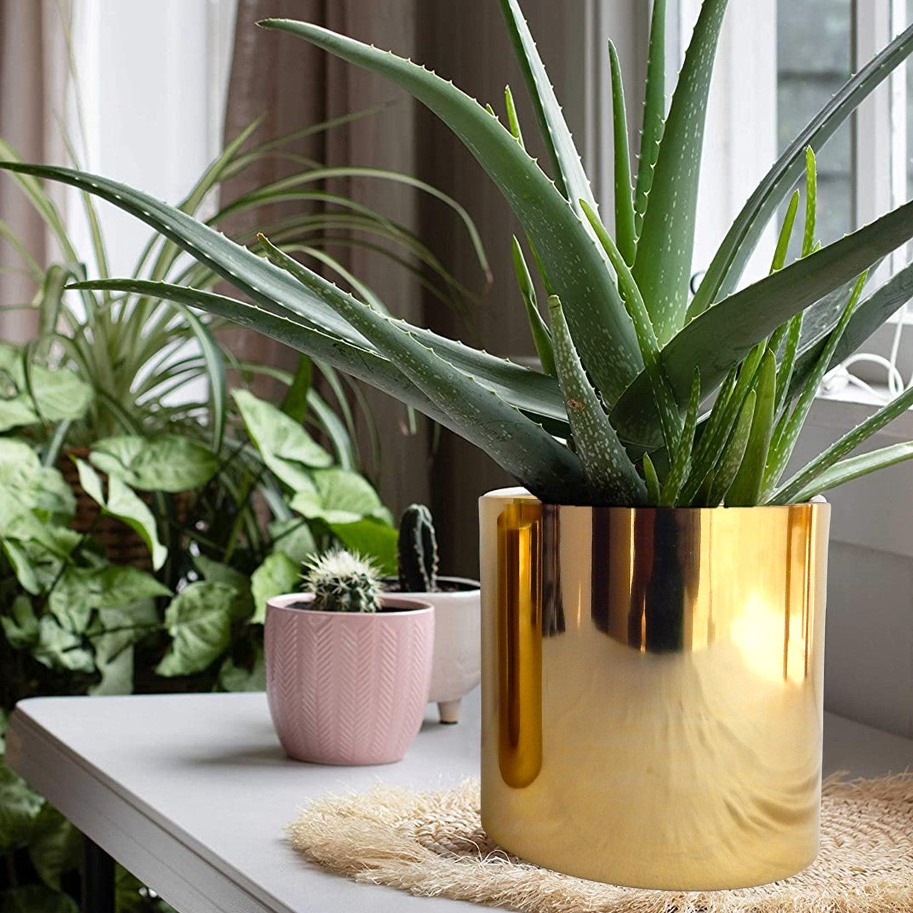 ecofynd Golden Grace Metal Plant Pots (Set of 2)