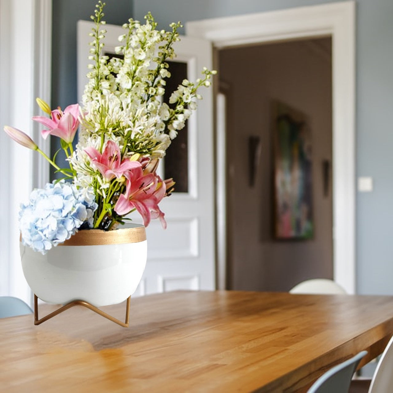 ecofynd White Metal Planter Pot