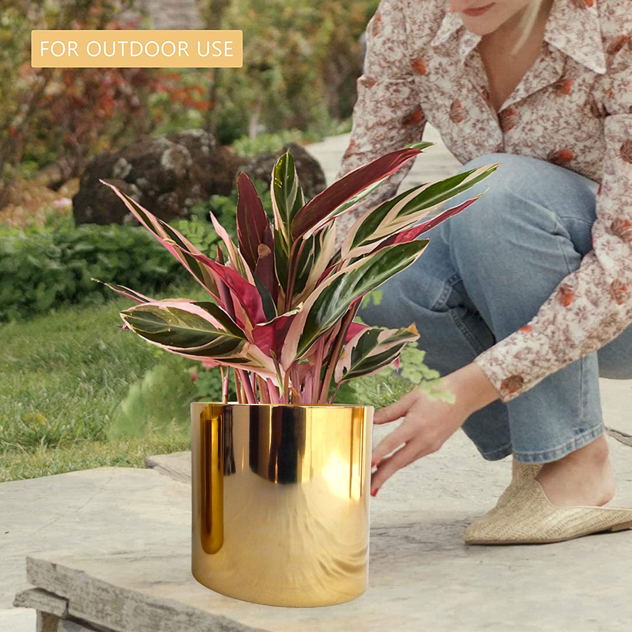 ecofynd Golden Grace Metal Plant Pots (Set of 2)