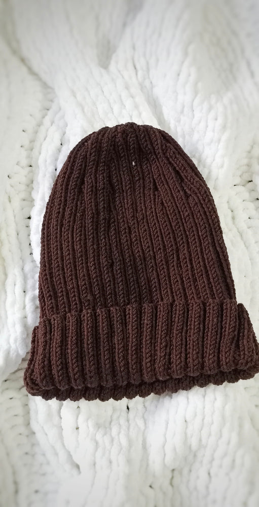 
                  
                    basic ribbed beanie
                  
                