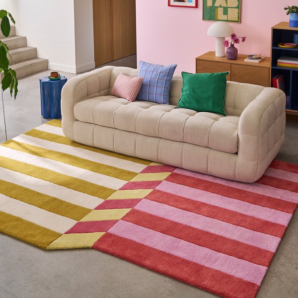 Modern Hand Tufted Rug In Irregular Shape 5×8