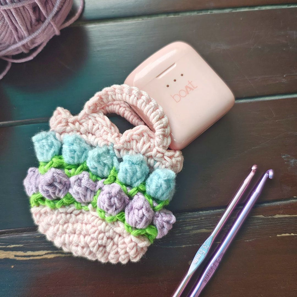 AirPods Case | Tulip Purse Crochet – Handmade Floral Cover