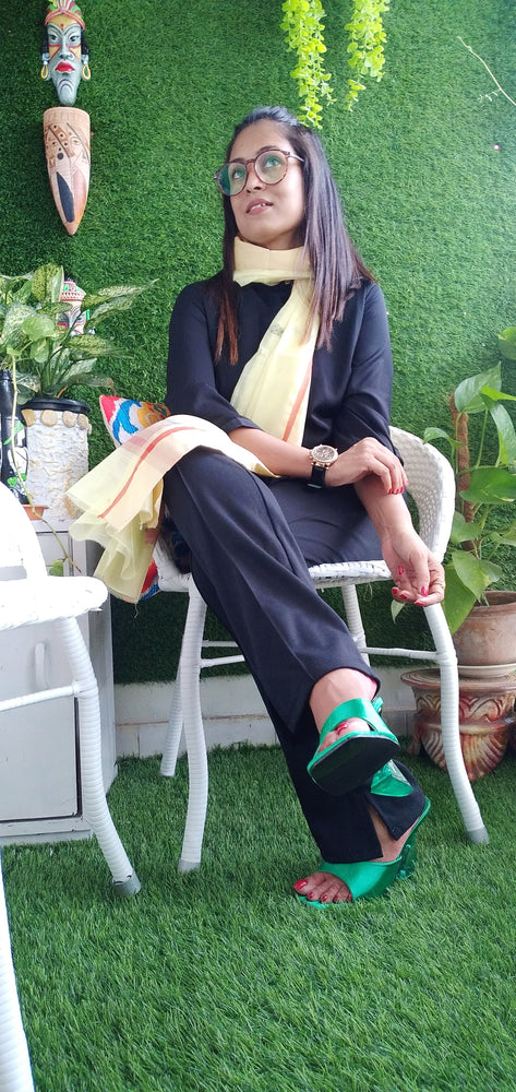 
                  
                    ZIQQR ~ Handwoven Pure Jamdani Designer Stole...a Classic Style Statement.
                  
                