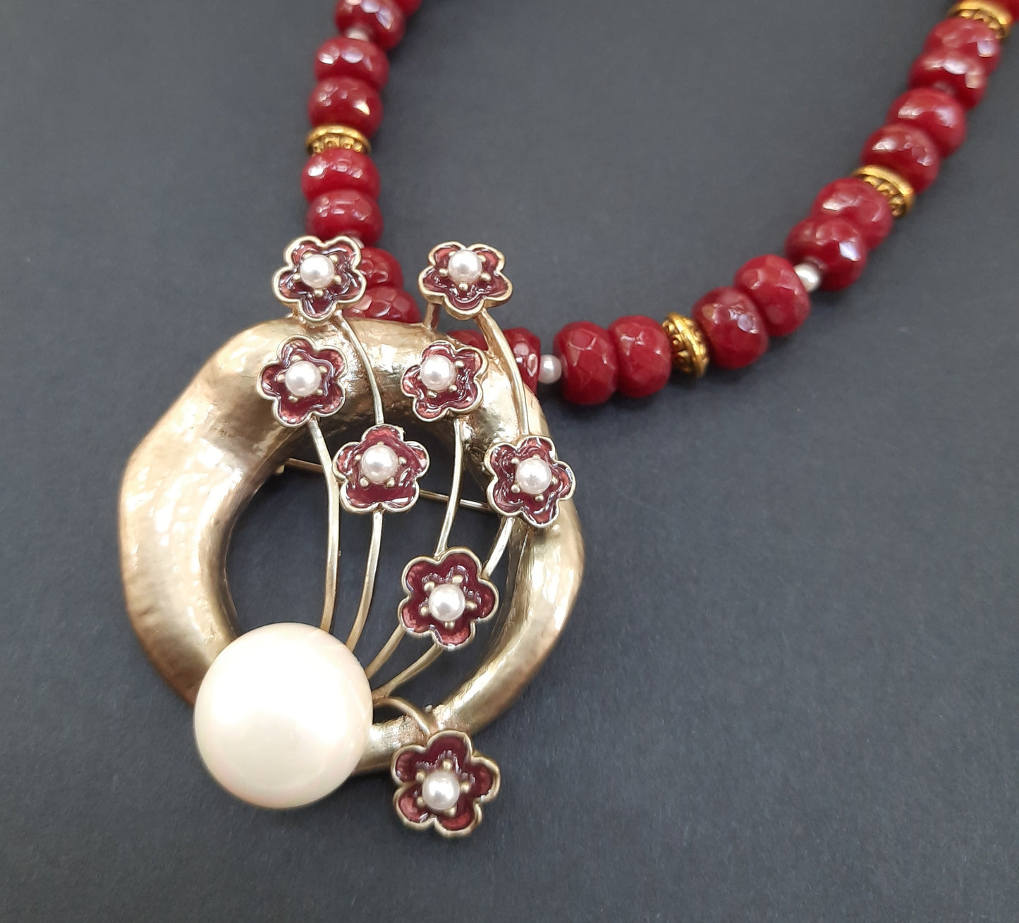 
                  
                    Elegant chocolate color tyre agate beads necklace with flower pendant and matching earrings
                  
                