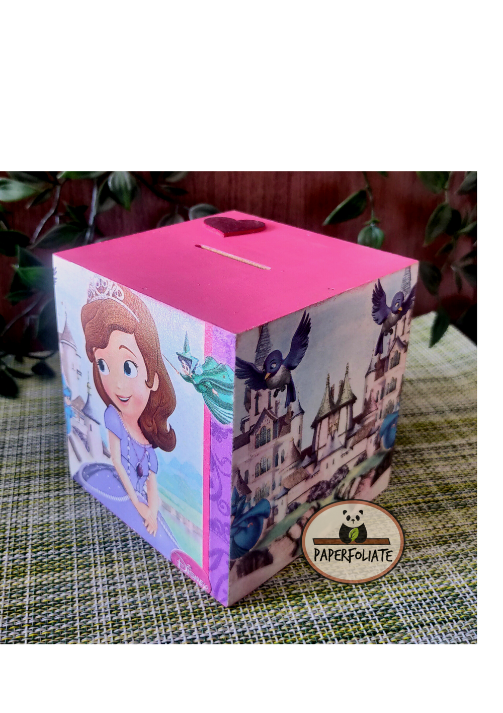 PIGGY BANK - DISNEY PRINCESS DESIGN