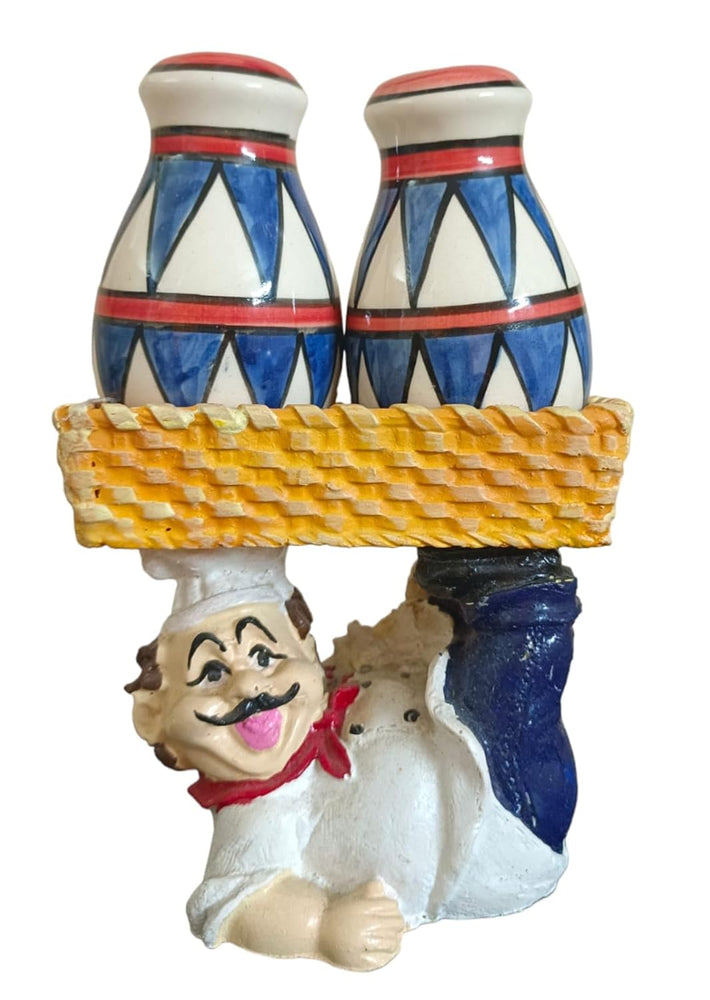 
                  
                    SALT AND PEPPER SHAKER ON CHEF
                  
                