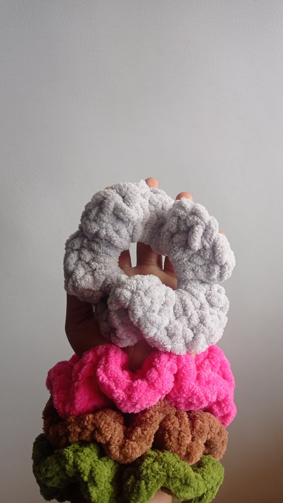 
                  
                    Crochet Scrunchie
                  
                