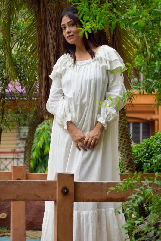 
                  
                    AEOLIAN FANTASY-Muslin Cotton Long & Loose Designer Maxi Dress | Casual Retro Dress For Summer with Long Ruffled Sleeves - Kreate- Clothing Sets
                  
                